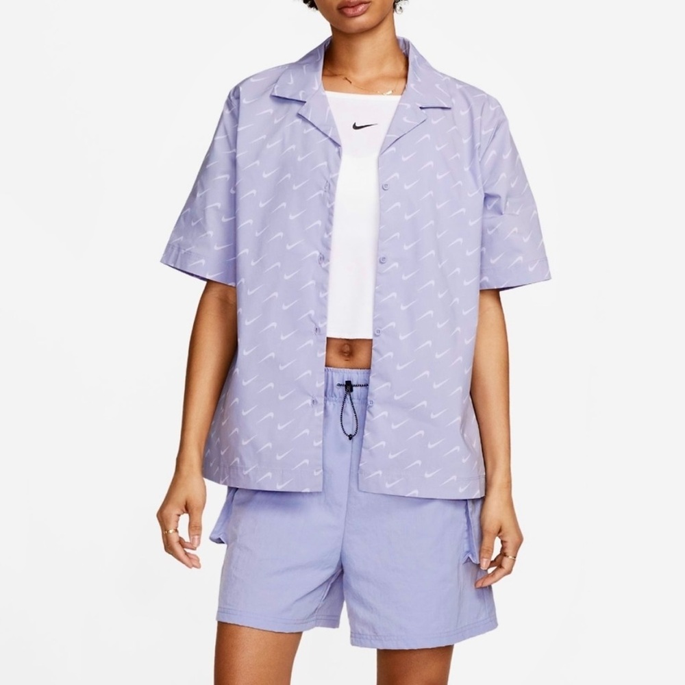 NWOT Nike Sportswear Indigo Haze Everyday Modern Short Sleeve Button Up Shirt S